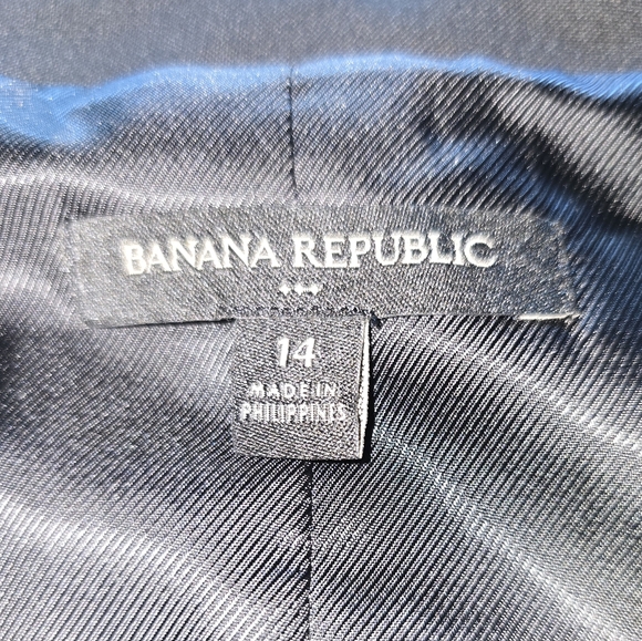 Banana Republic Elegant Black Vest - Picture 2 of 3